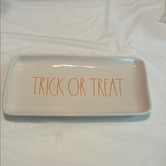 Rae Dunn Trick Or Treat Artisan Collection Platter - Picture 1 of 4